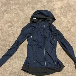 Lululemon polkadot jacket super cute size 4